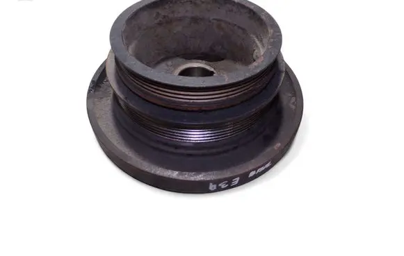 BMW 5 E39 Crankshaft pulley 7513862 11237513862