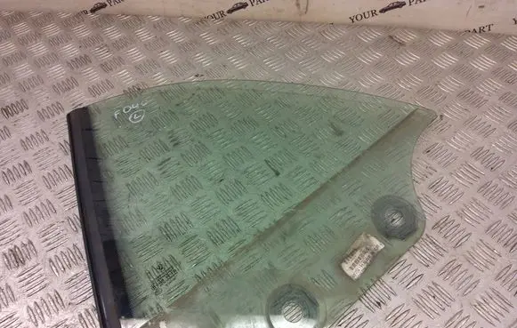BMW 2 F22 F23 Rear vent window glass 7290493