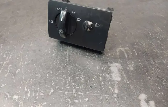 Ford C-MAX I Light switch 3M5T13A024EA