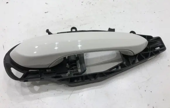 Rear door exterior handle