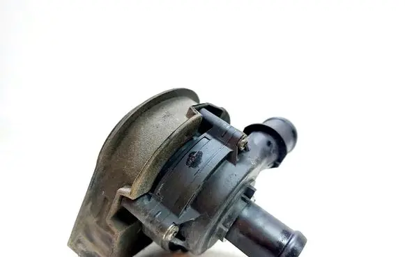 Volkswagen Golf VII Electric auxiliary coolant/water pump 5Q0965567