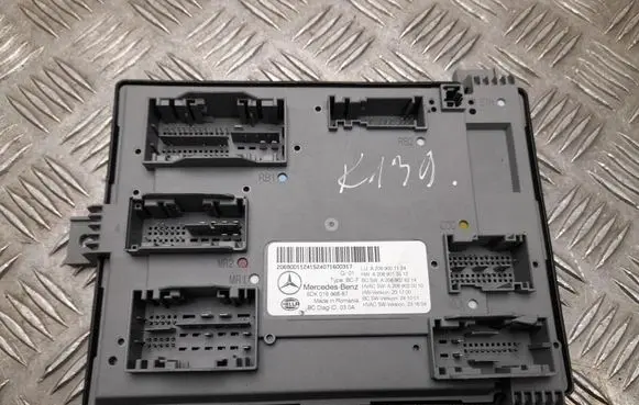 Mercedes-Benz GLC C254 Comfort/convenience module A2069001124