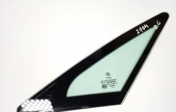 Mercedes-Benz E C207 W207 Rear side window