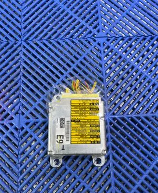 Toyota Prius (XW20) Airbag control unit/module 8917047390 1523006952 02695223DX