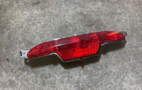 Citroen C4 III e-C4 Rear fog light 9674308980