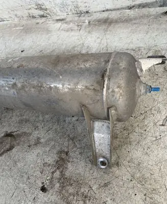 Audi Q7 4L Air suspension tank/reservoir 