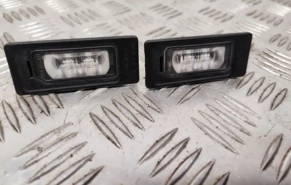 Audi RS4 B8 Number plate light 4G0943021