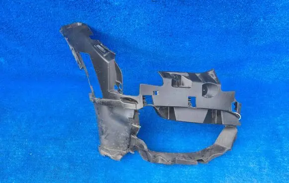 BMW M4 F82 F83 Front bumper mounting bracket 8054300