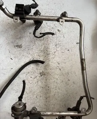 Audi A4 S4 B5 8D Fuel main line pipe 0280160516