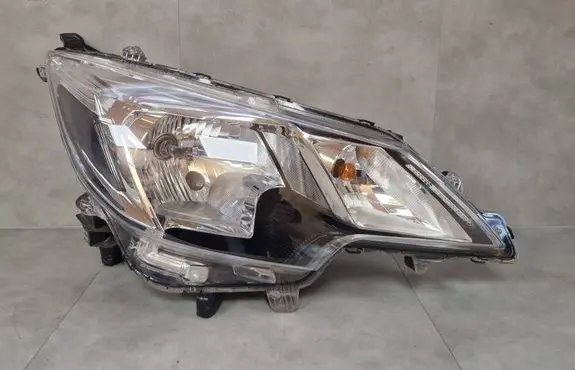 Mitsubishi Space Star Headlight/headlamp 8301D446