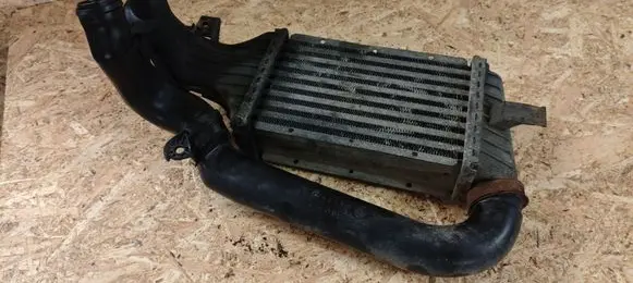 Opel Zafira A Intercooler radiator 24406701