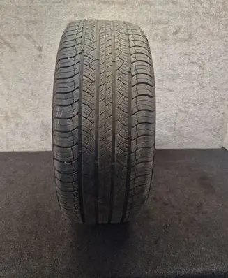Land Rover Range Rover Velar R21 summer tire 