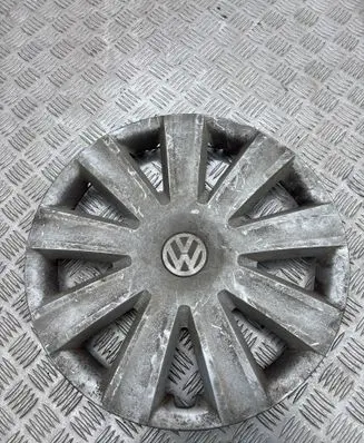 Volkswagen Touran I R16 wheel hub/cap/trim 7N0601147