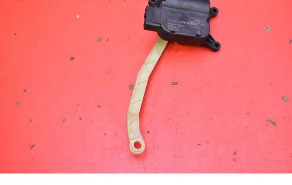 Audi Q3 8U Air flap motor/actuator 1K0907511C