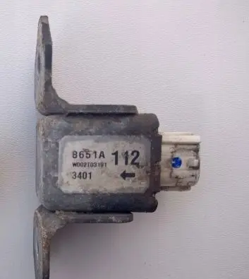 Mitsubishi Pajero Sport II Airbag deployment crash/impact sensor 8651A112