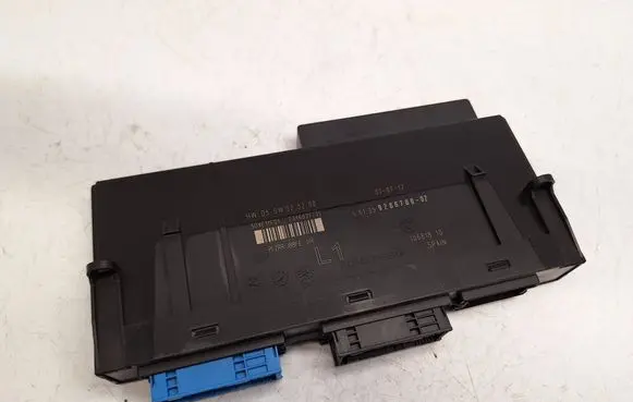 BMW 1 E82 E88 Central body control module 61359286780 61359364819