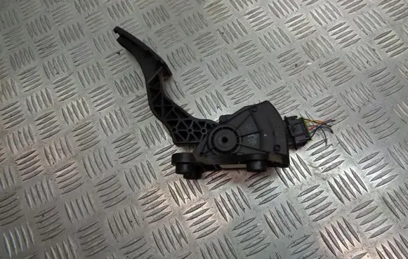 KIA Ceed Accelerator throttle pedal
