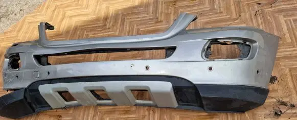Mercedes-Benz ML W164 Front bumper A1648851025 A1648850825 A1648851225