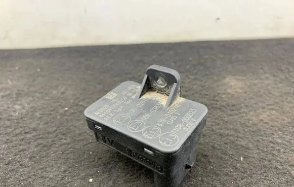 Audi A6 S6 C6 4F Air pressure sensor 67R010216 10R02615 10R03634