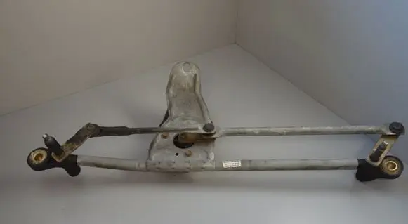 BMW X5 E53 Front wiper linkage 61617111536 7111536