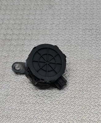 Toyota Prius (XW50) Alarm system siren 8657047050 0689005781