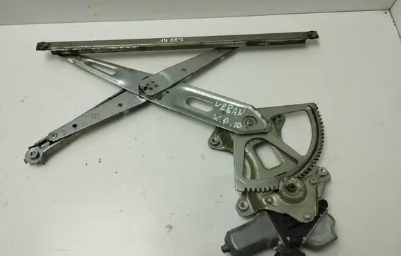 Toyota Urban Cruiser (XP110) Front door window regulator with motor