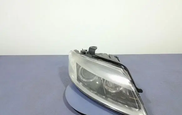 Audi Q7 4L Headlight/headlamp 4L0941004A