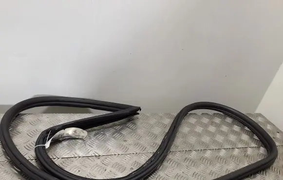 Porsche 911 996 Front door rubber seal 