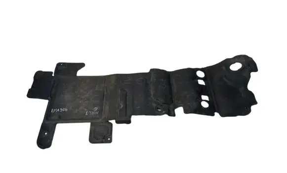Audi e-tron Other engine bay part 4KE901265G 16A310800202
