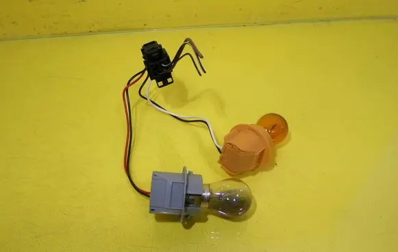 Seat Altea XL Tail light bulb cover holder 13508