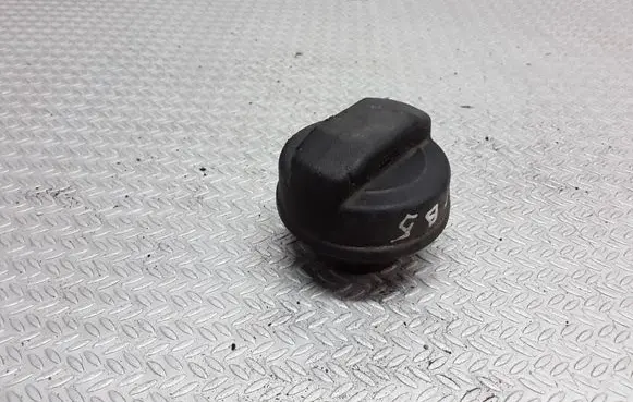 Volkswagen PASSAT B5 Fuel tank filler cap 1H0201553B