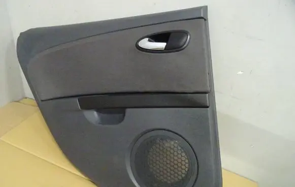 Seat Leon (1P) Rear door card panel trim