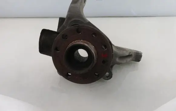 Opel Vectra C Front wheel hub spindle knuckle