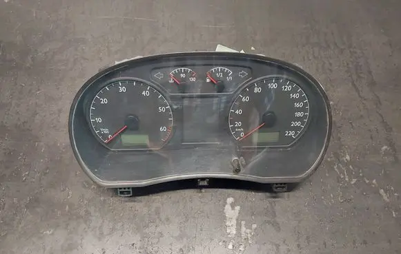 Speedometer (instrument cluster)