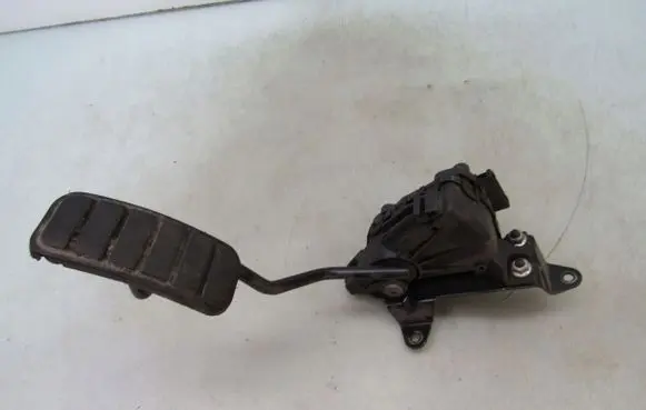 Renault Espace III Accelerator throttle pedal 6025315428D