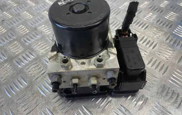 Volvo S80 ABS Pump 8G9N2C405AC 30681619
