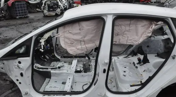 Ford Fiesta Pillar (middle) 