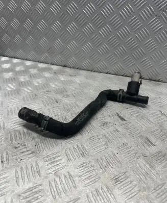 Coolant pipe/hose