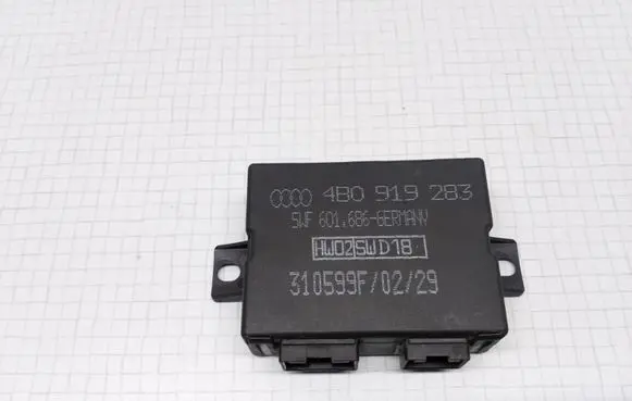 Audi A6 S6 C5 4B Parking PDC control unit/module 4B0919283 5WF601686