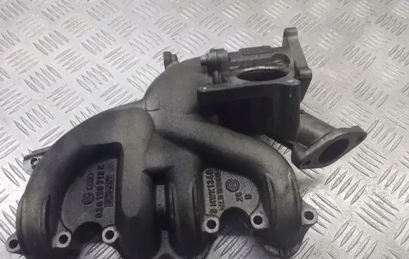 Volkswagen Golf Plus Intake manifold 03G129713K