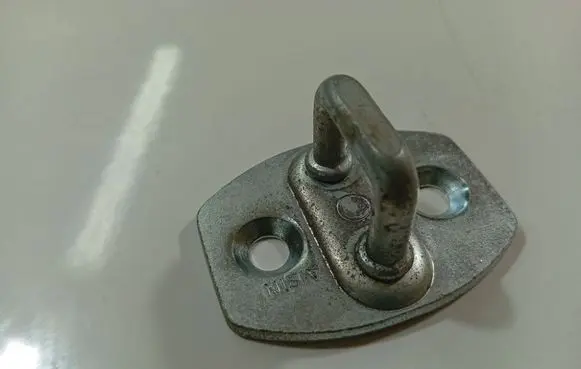 Toyota Auris 150 Rear door lock loop/hook striker 