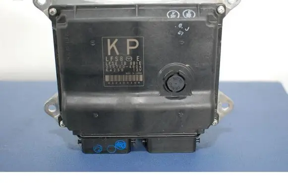 Mazda 3 I Engine control unit/module ECU LFS818881E
