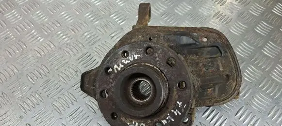 Front wheel hub