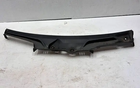 Mercedes-Benz E W213 Wiper trim A2138308703