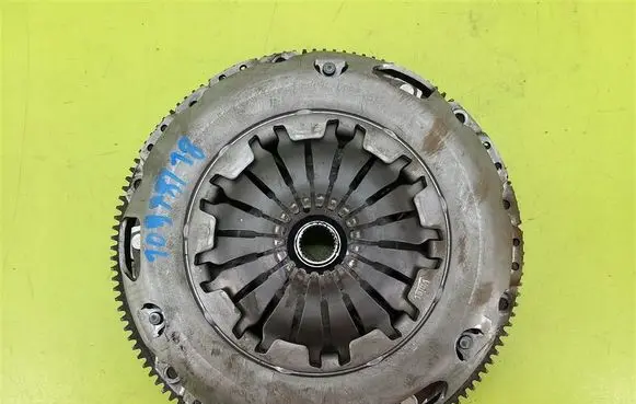 Seat Cordoba (6L) Clutch set kit 045105273D