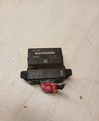 Volkswagen Jetta V Gateway control module 1K0907530F 1K0907951