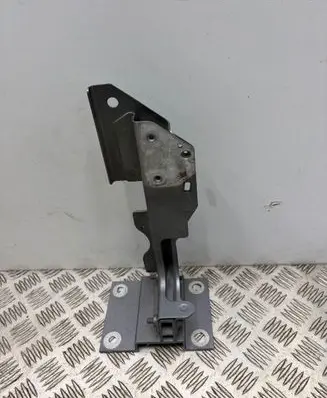 Jaguar F-Type Fender mounting bracket EX5316150AA