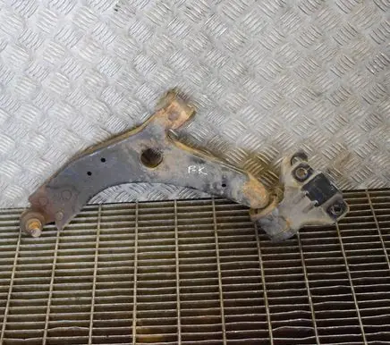 Ford Focus Front lower control arm/wishbone BV613A262AAA