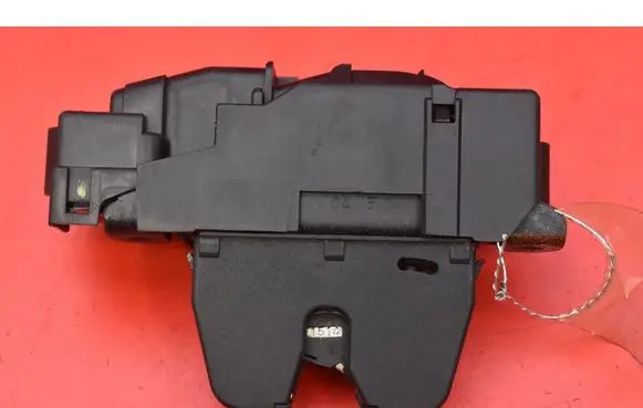 Peugeot 508 RXH Tailgate/trunk/boot lock/catch/latch 9684648680