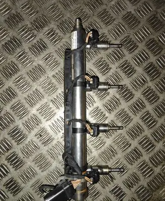 Opel Insignia A Fuel main line pipe 12621643